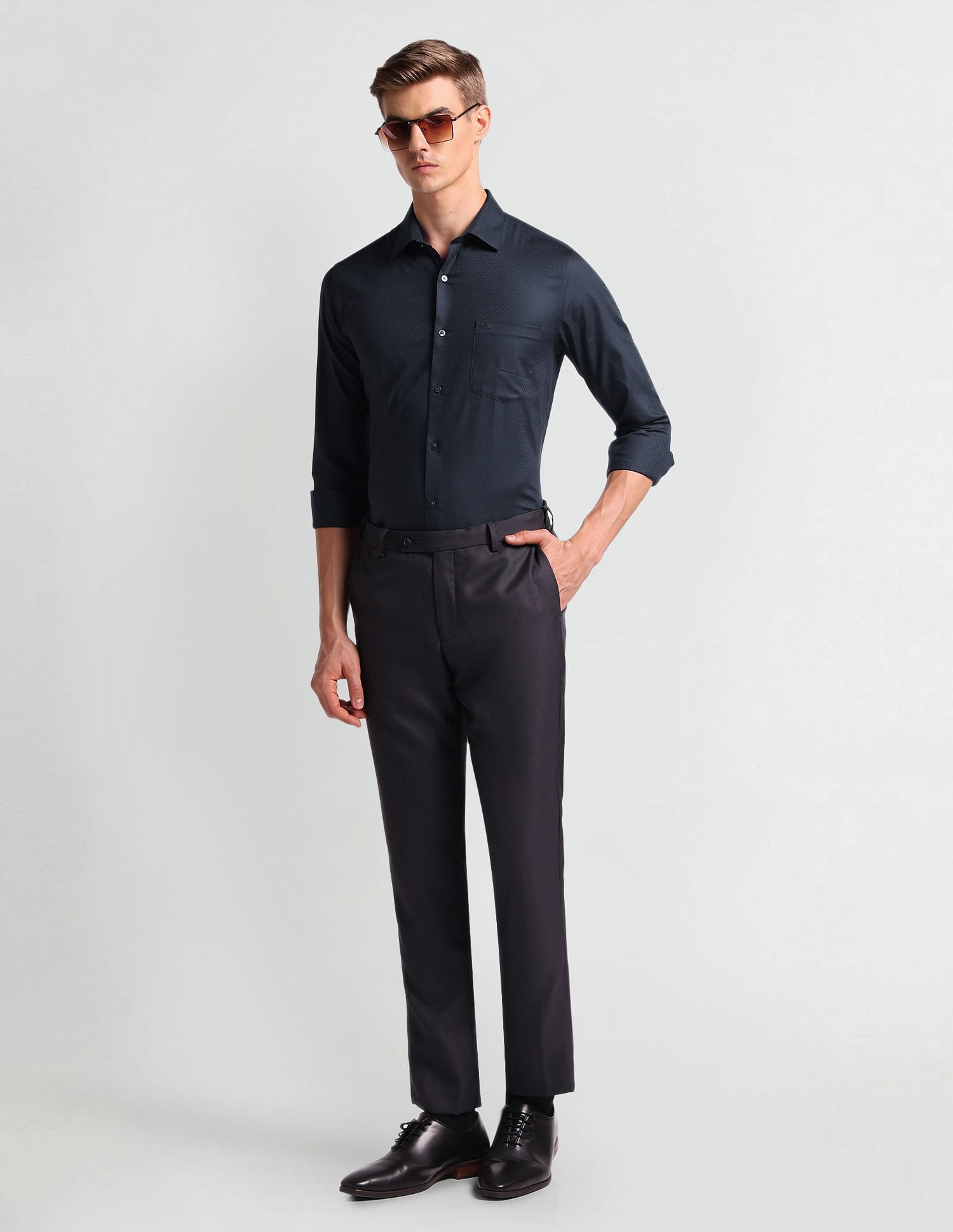 Arrow Manhattan Slim Fit Pure Cotton Shirt