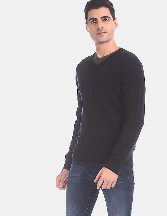 Buy Calvin Klein Men Black Solid V-Neck Cotton Cashmere Sweater 