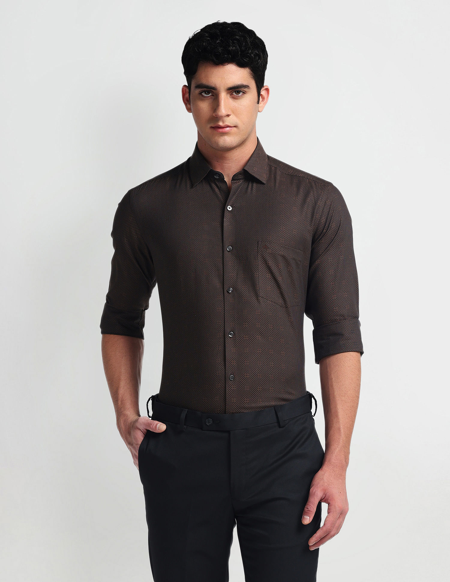 Arrow Geometric Pattern Manhattan Slim Fit Shirt
