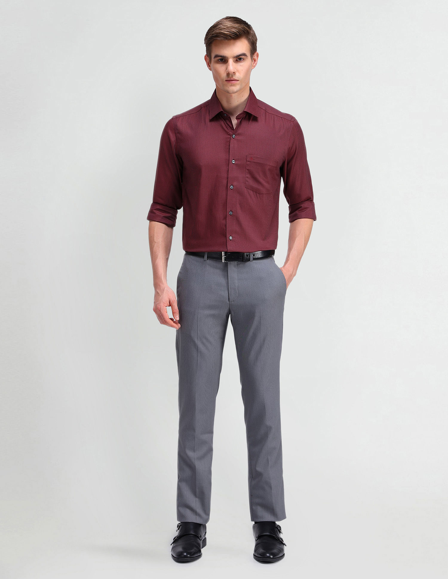 Arrow Manhattan Slim Fit Textured Shirt