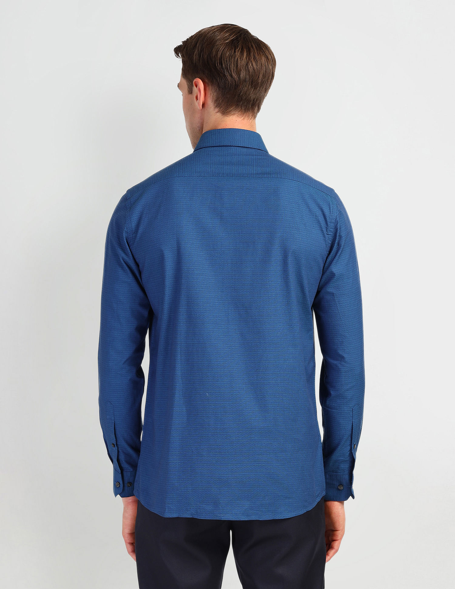Arrow Manhattan Slim Fit Cotton Shirt