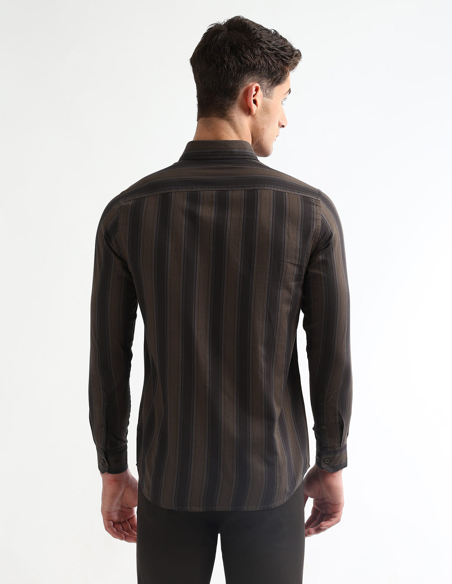 Buy Arrow Sport Vertical Striped Chelsea Slim Fit Shirt - NNNOW.com