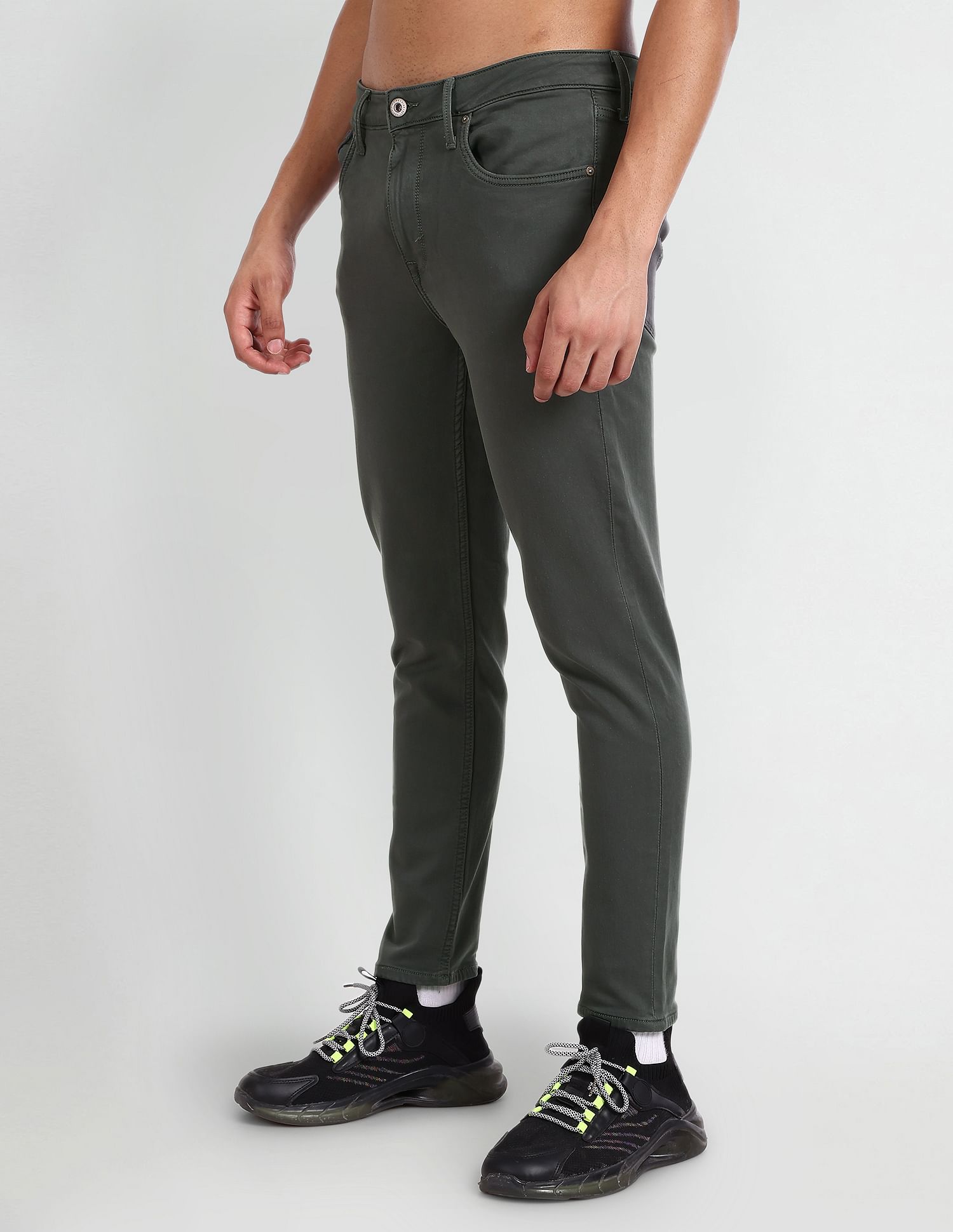 Flying Machine Relax Tapered Fit Mid Rise Jeans