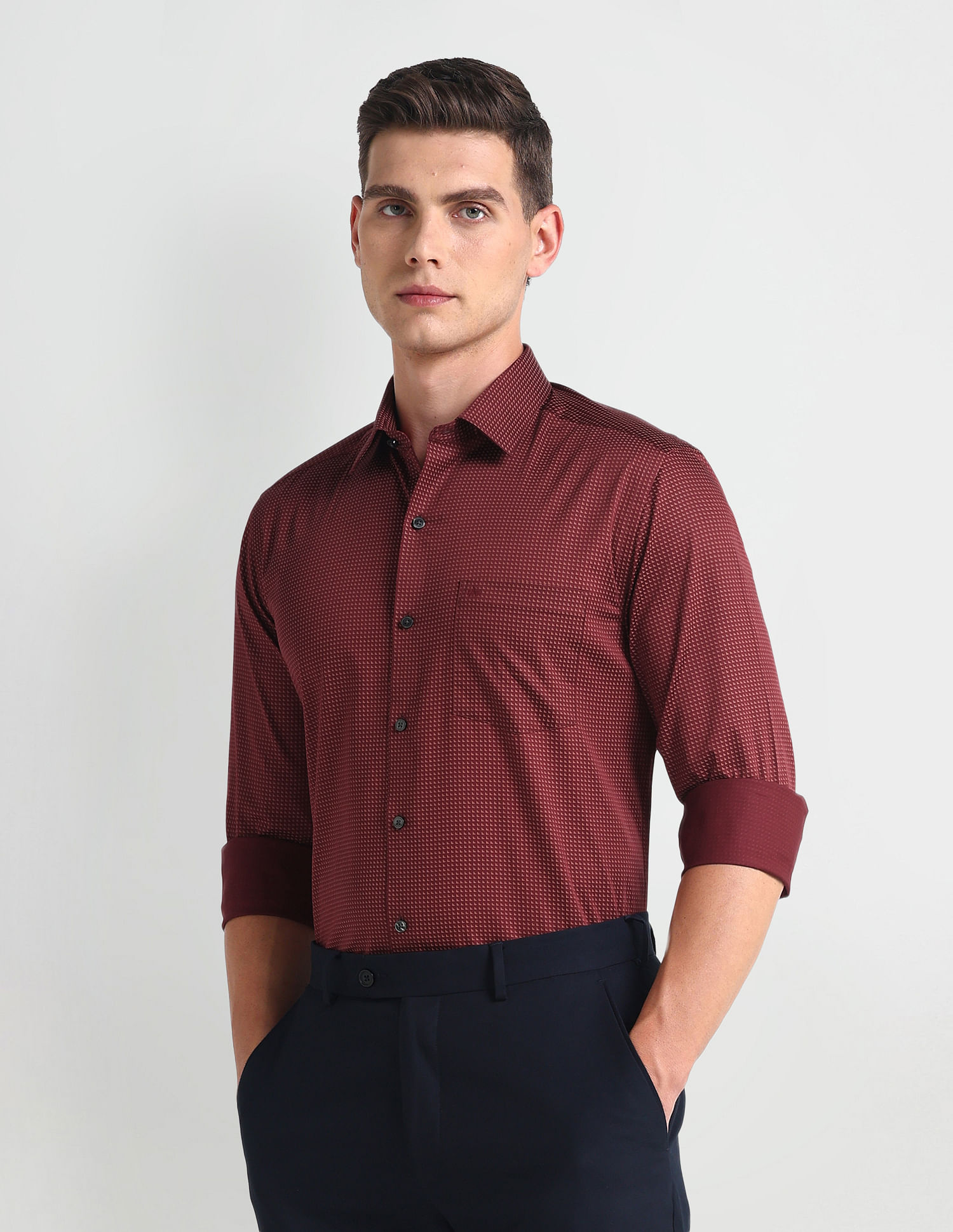 Arrow Pure Cotton Manhattan Slim Fit Shirt