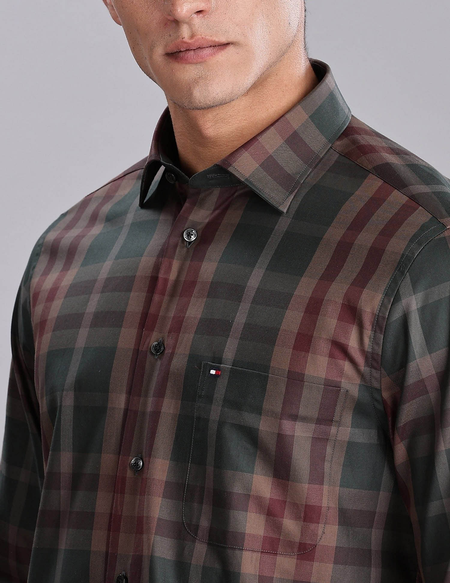 Tommy Hilfiger Checked Regular Fit Plain Woven Shirt