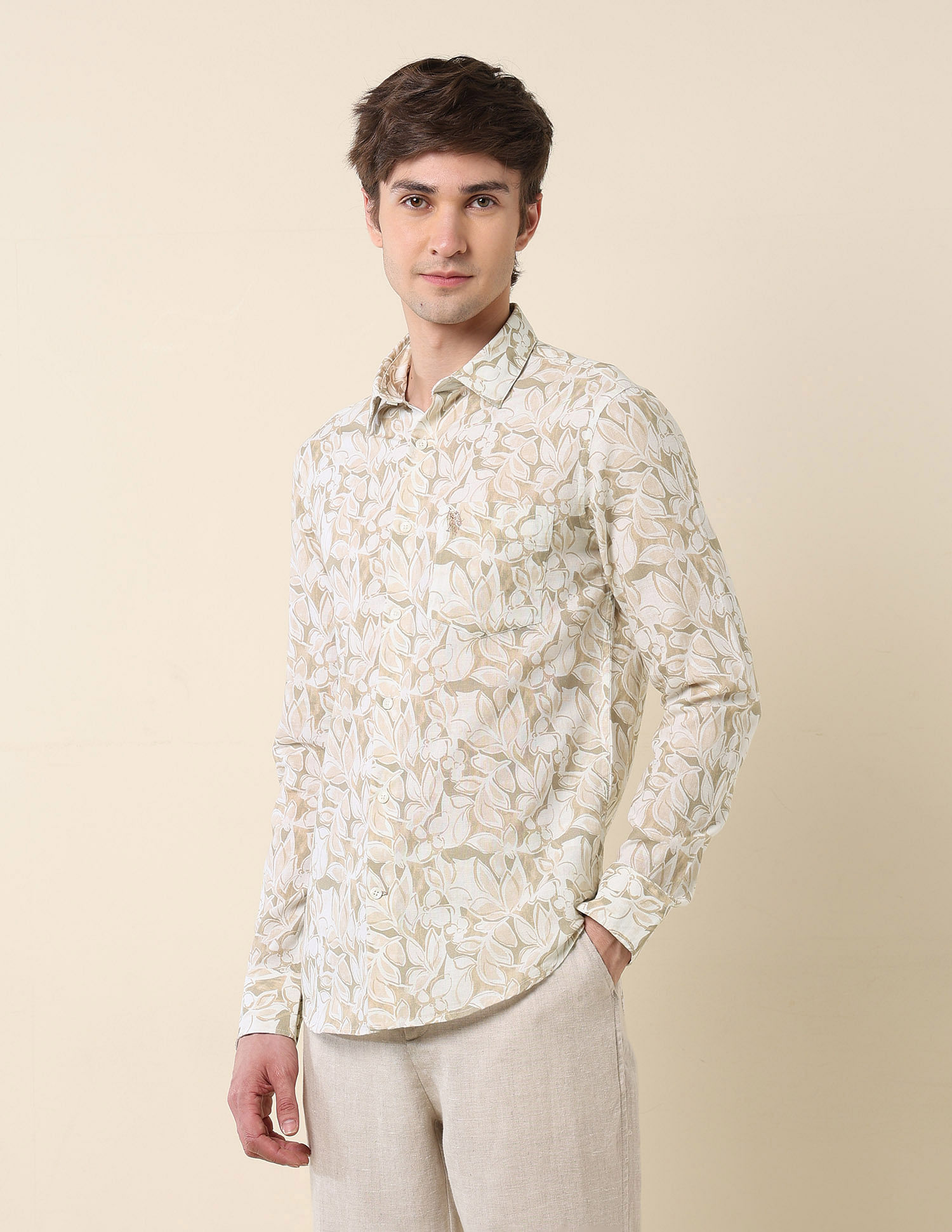 U.S. Polo Assn. Tropical Printed Tailored Fit Shirt