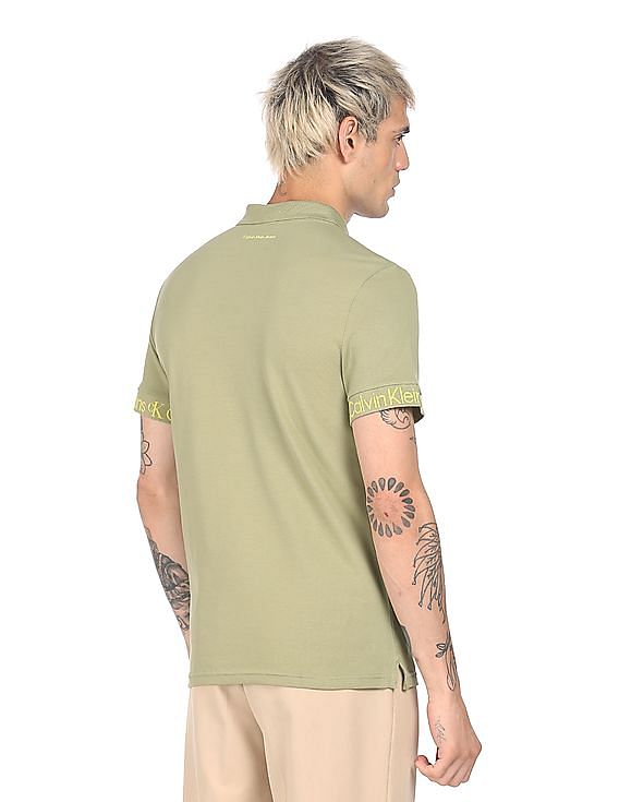 Calvin Klein Men Faded Olive Short sleeve Solid Polo Shirt