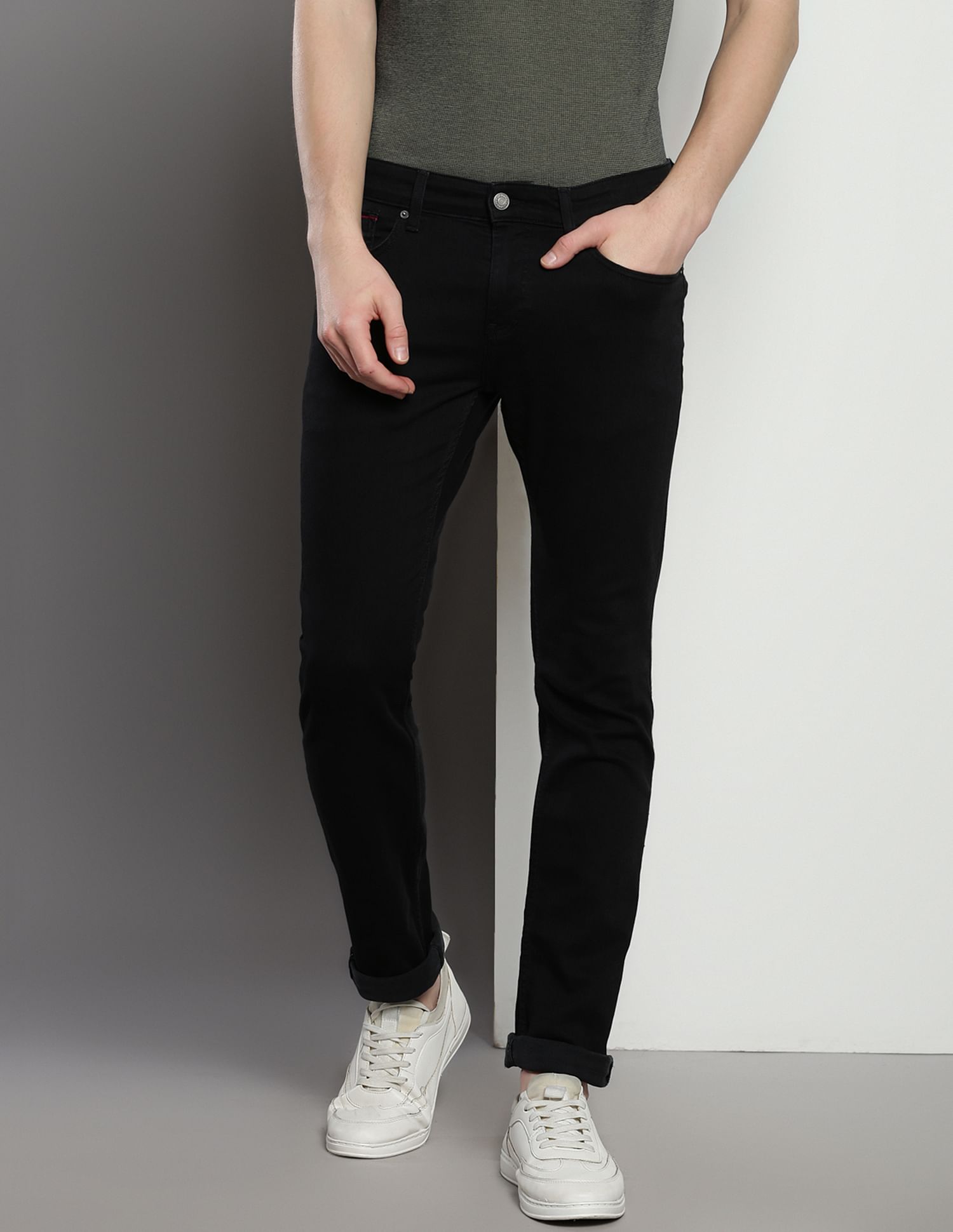 Tommy Hilfiger Mid Rise Scanton Slim Fit Jeans