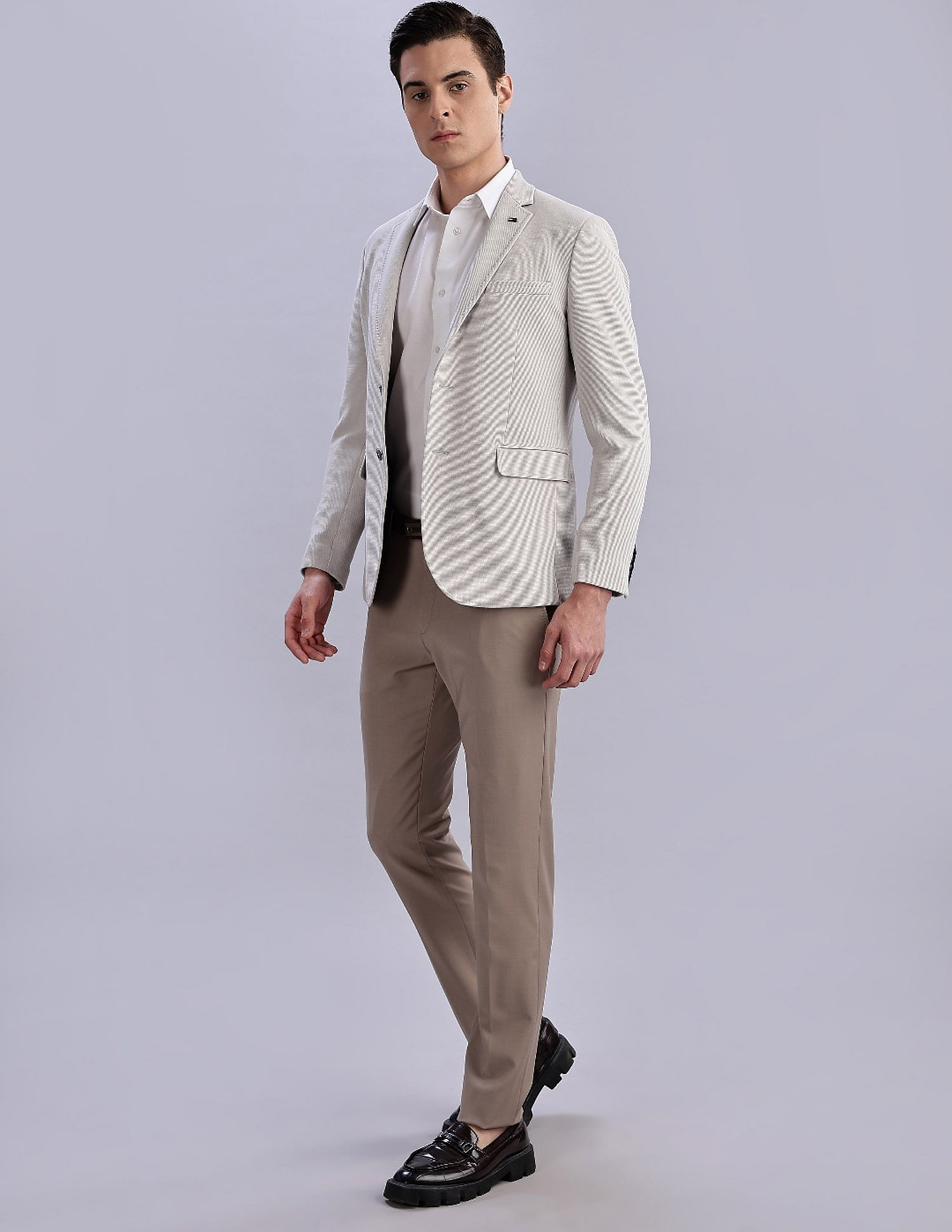 Tommy Hilfiger Self-Design Regular-Fit Polyester Single Breasted Blazer