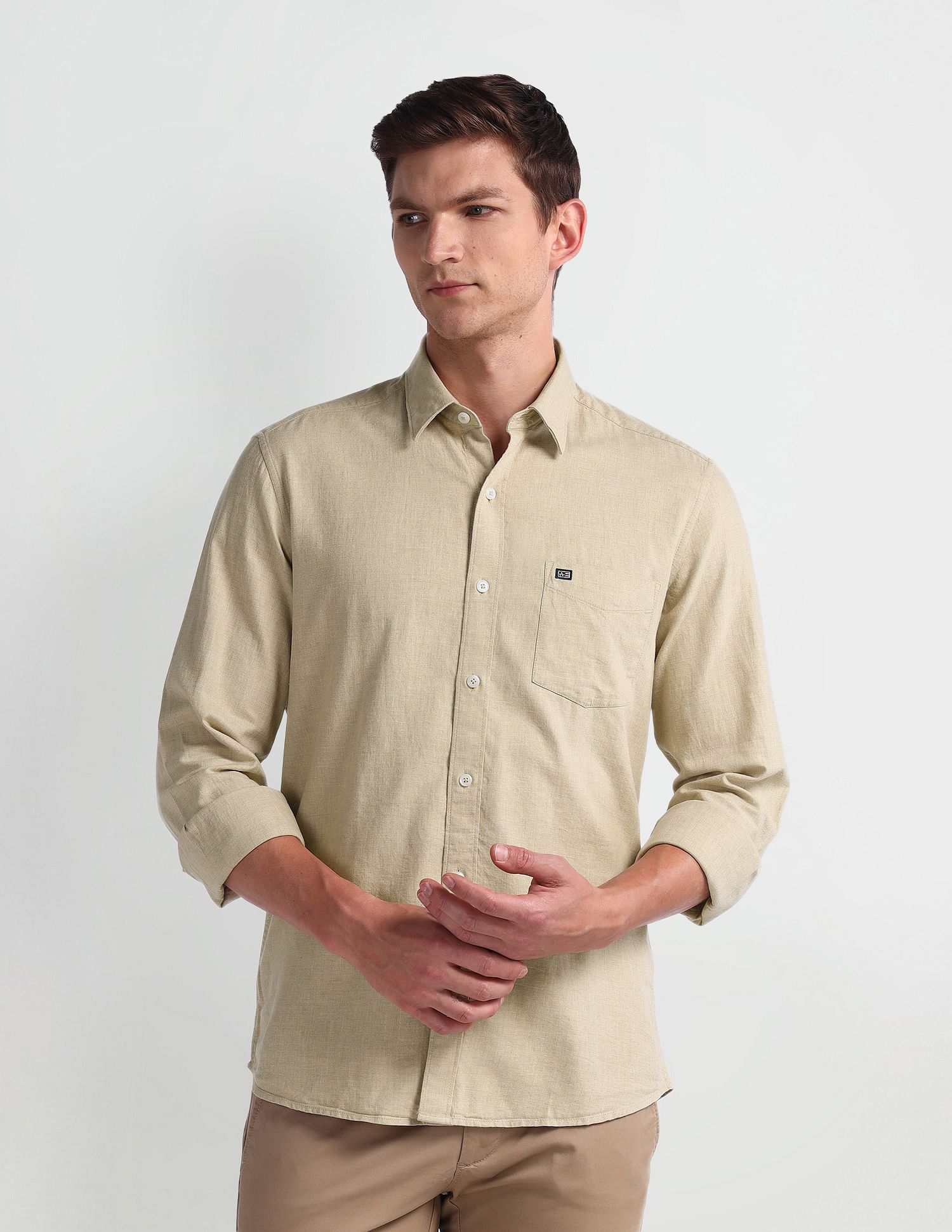 Arrow Sport Heathered Manhattan Slim Shirt