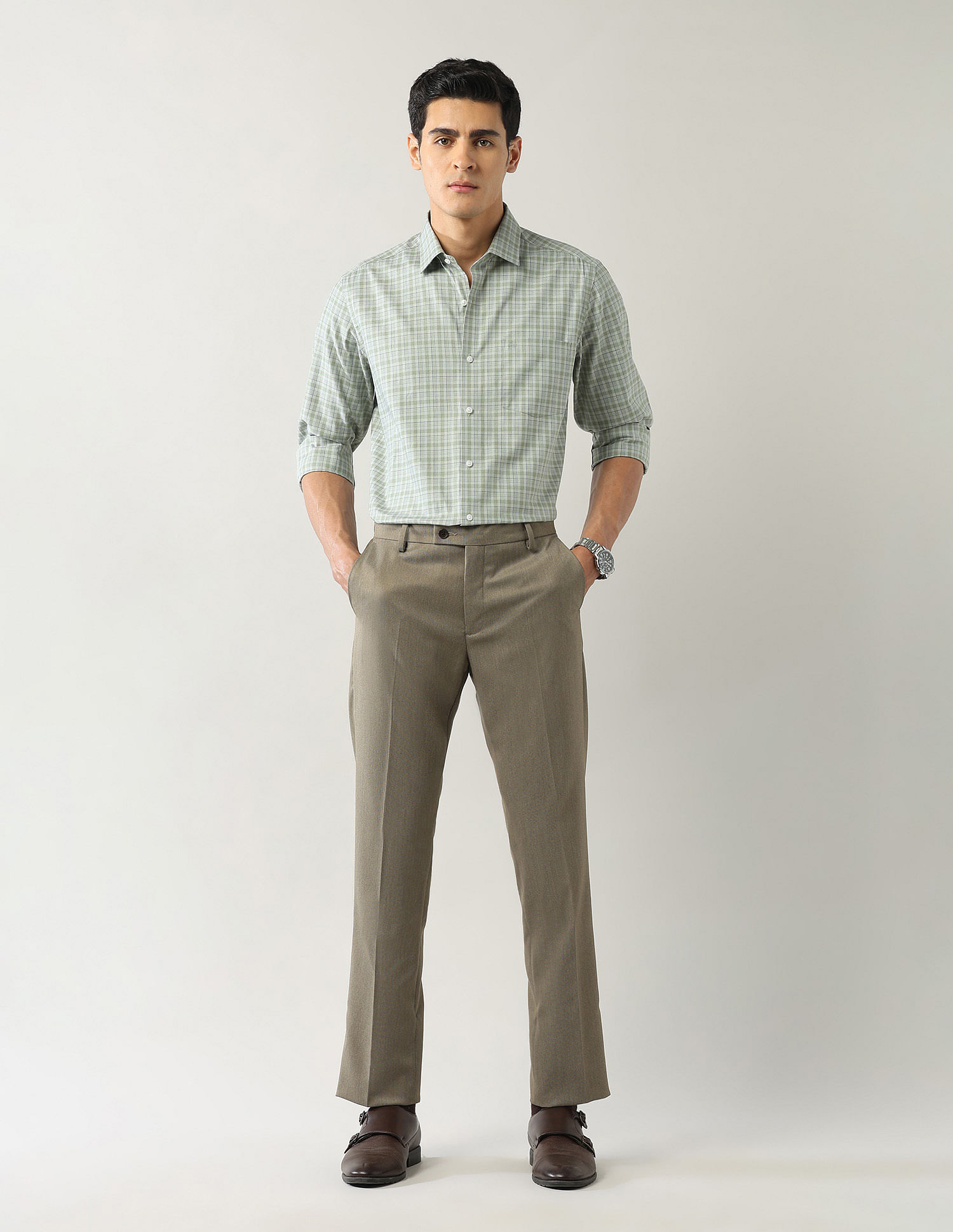 Arrow Glen Checked Manhattan Slim Fit Shirt