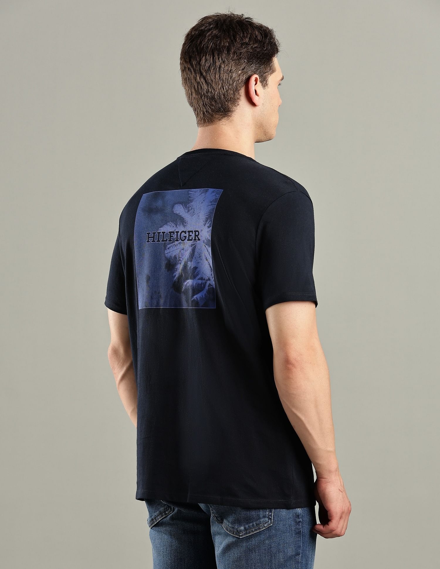 Tommy Hilfiger Graphic Regular-Fit Cotton T-Shirt