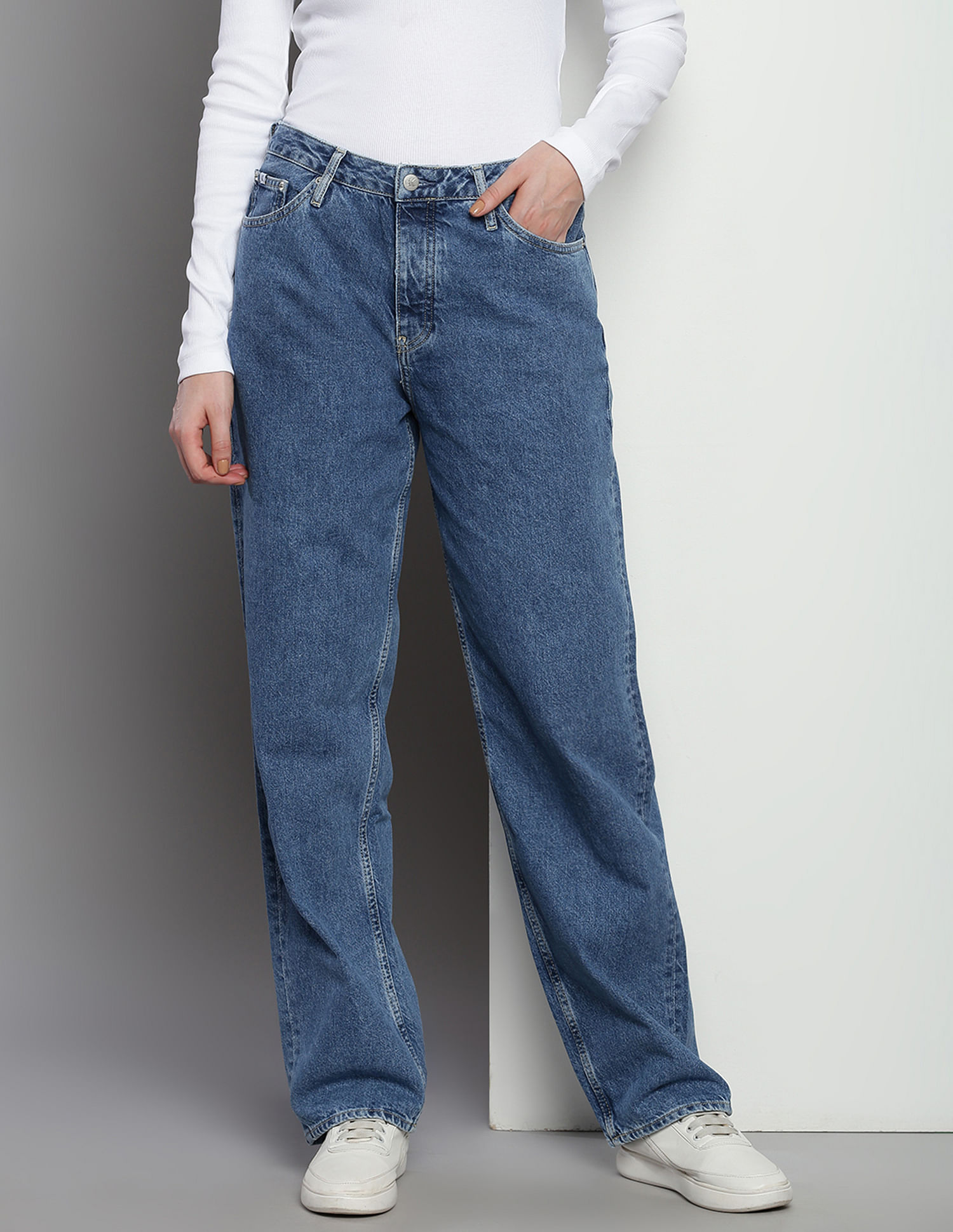 Calvin Klein Jeans 90'S Straight Mid Rise Jeans