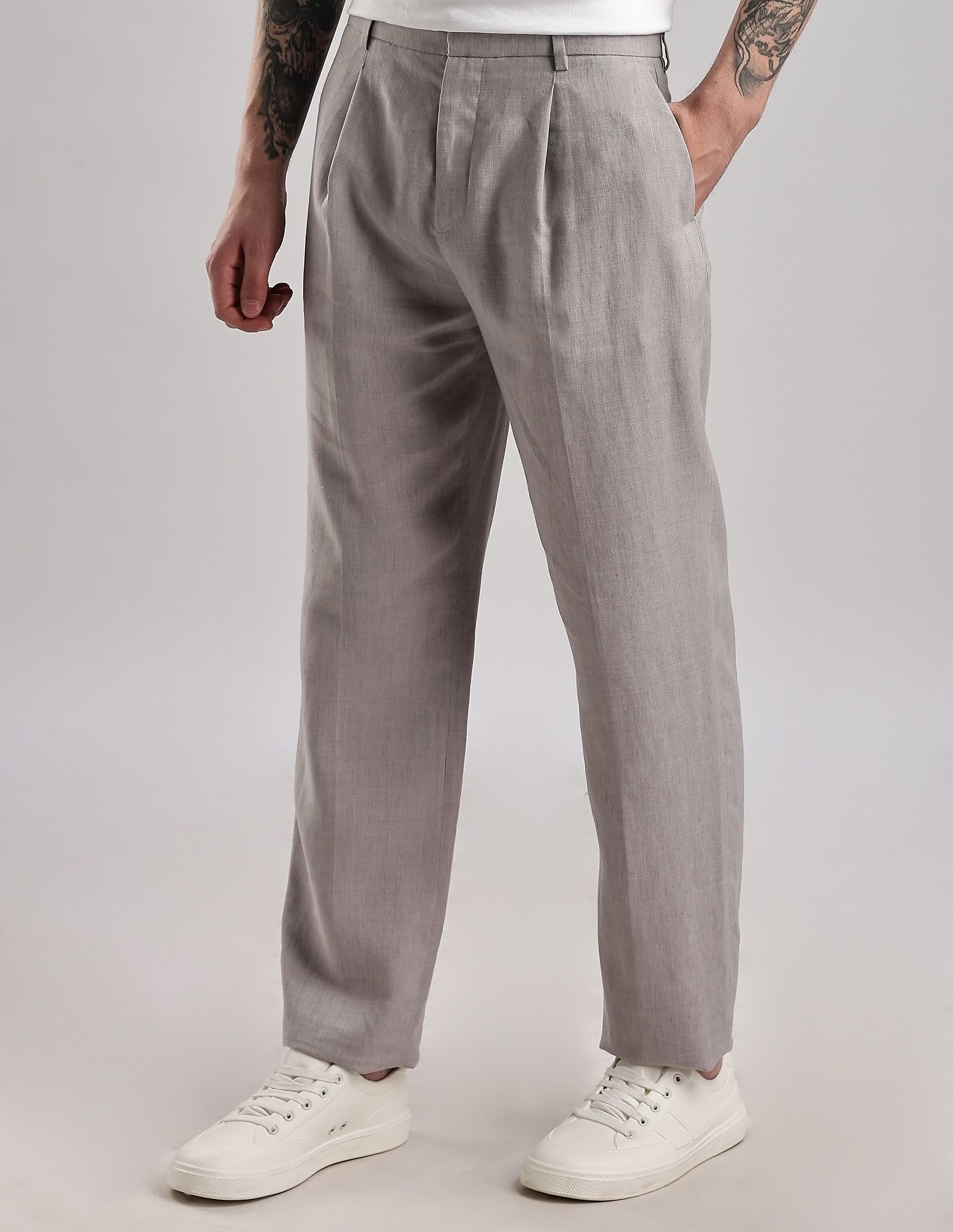 Calvin Klein Jeans Slim-Fit Solid Mid Rise Trousers