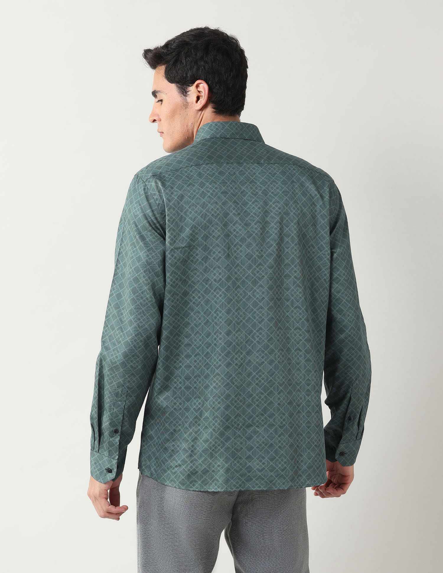Arrow Geometric Printed Manhattan Slim Fit Shirt
