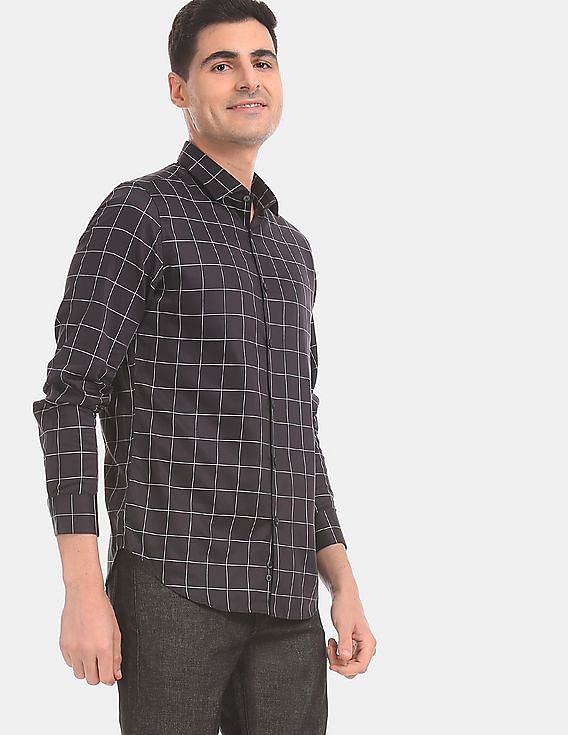 Calvin Klein Men Black Slim Fit Windowpane Check Casual Shirt