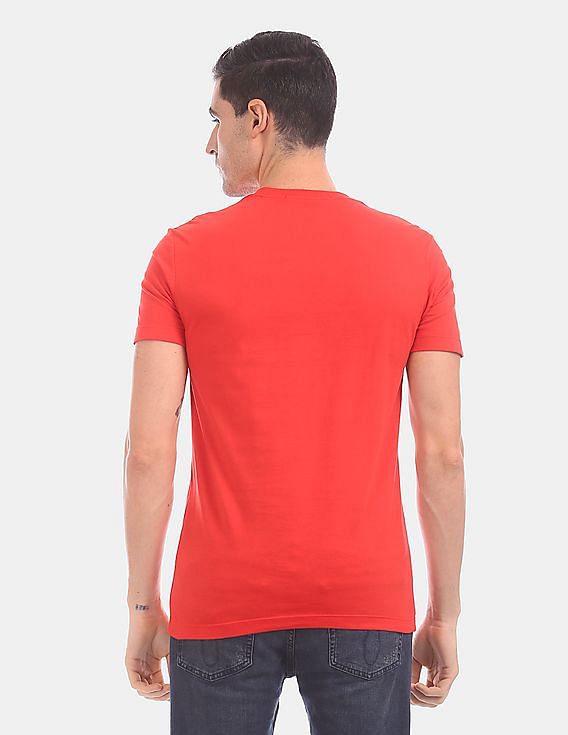Calvin Klein Men Red Slim Fit Solid Organic Cotton T-Shirt