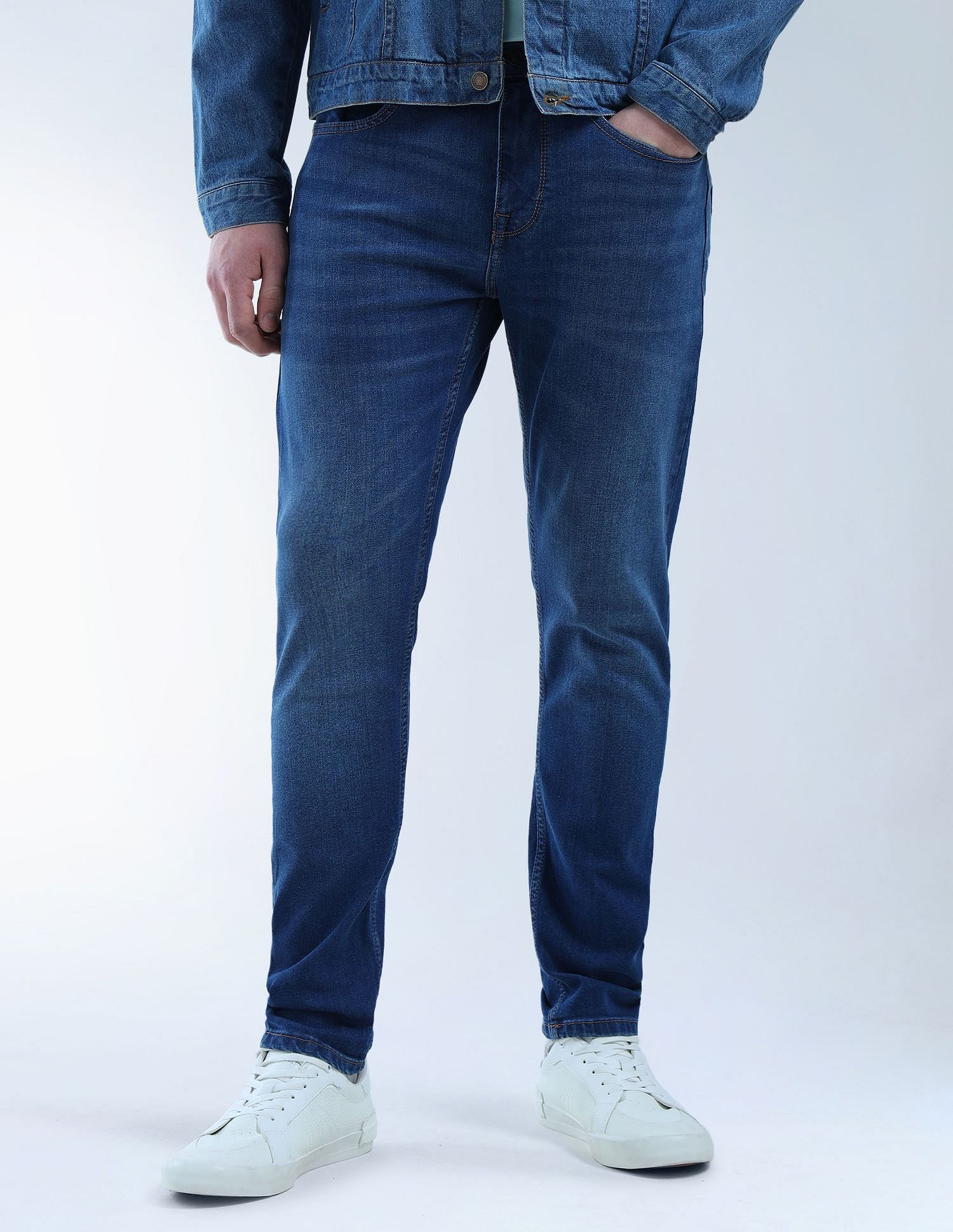 Flying Machine Slash Slim Tapered Fit Light Washed Jeans