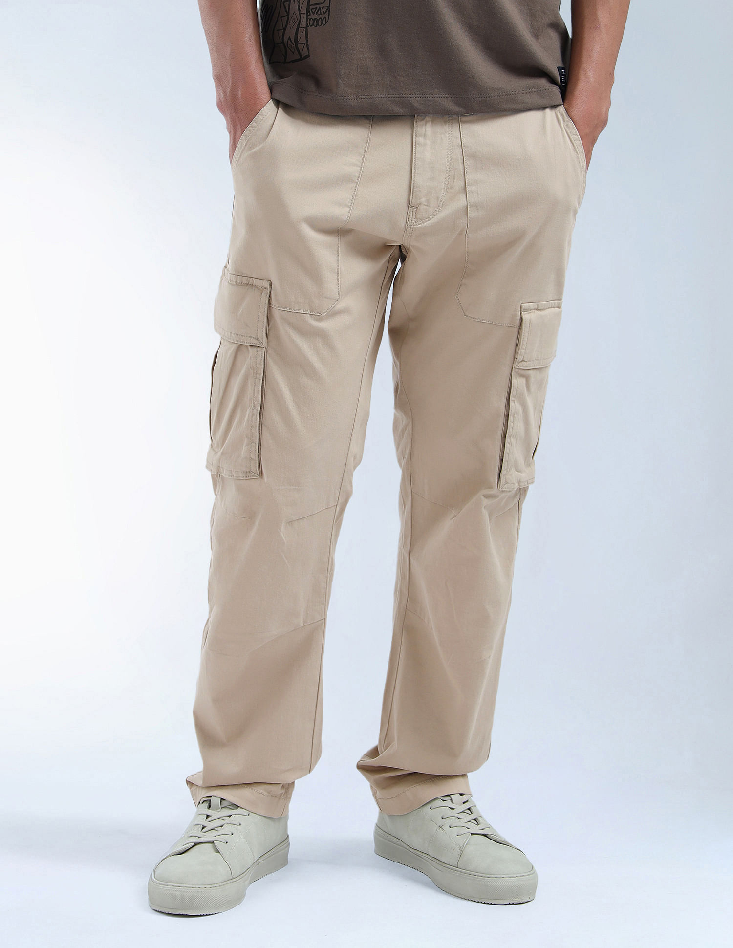 Flying Machine Mid Rise Relaxed Tapered Fit Cargo Trouser