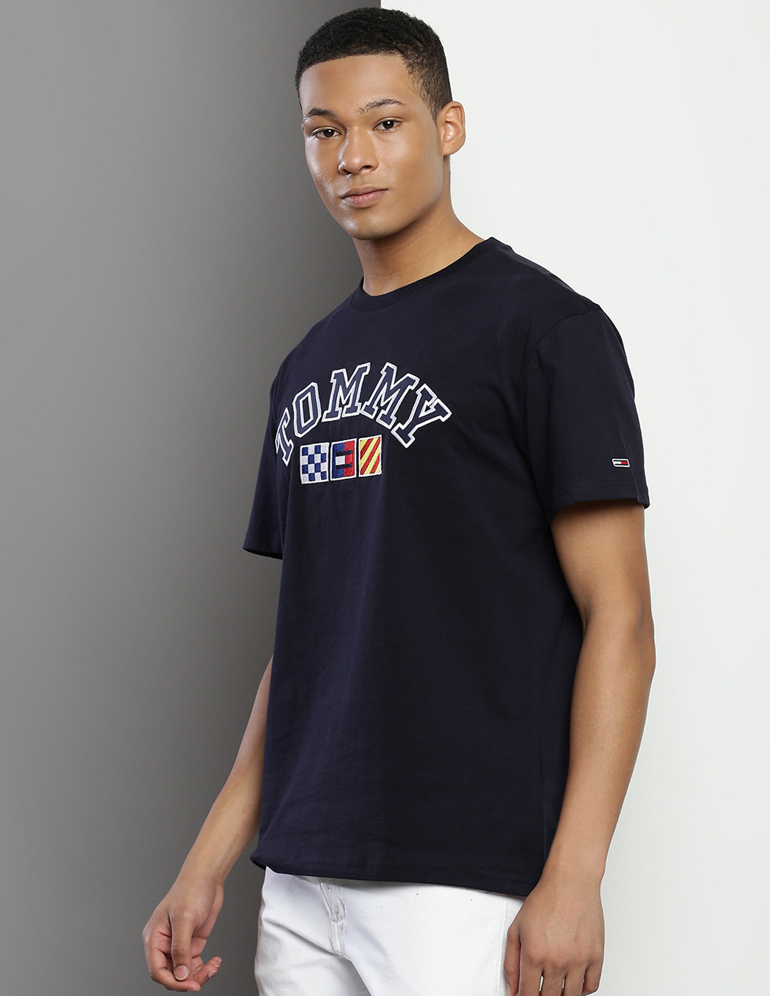 Tommy Hilfiger Transitional Cotton Relaxed Fit T-Shirt