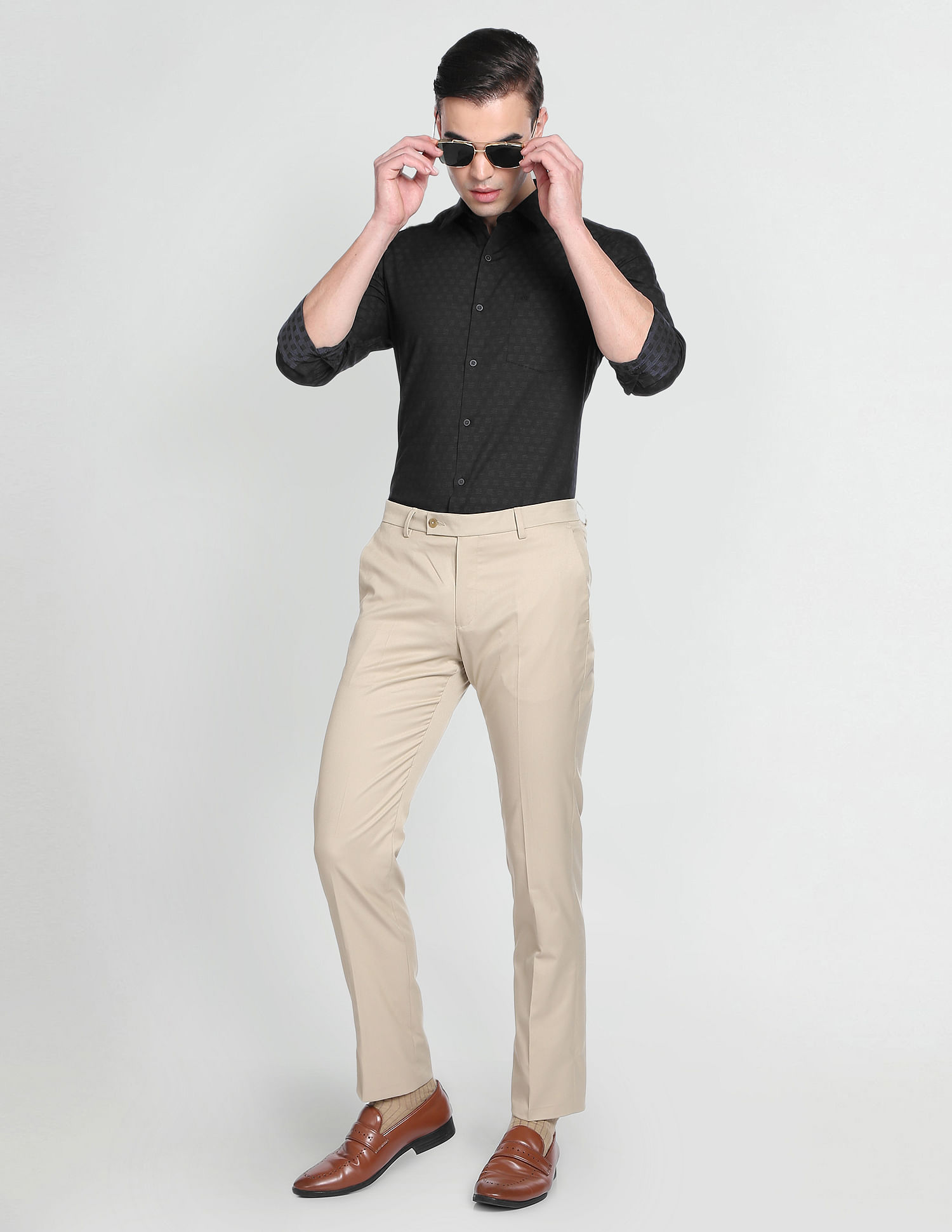Arrow Geometric Pattern Manhattan Slim Fit Formal Shirt