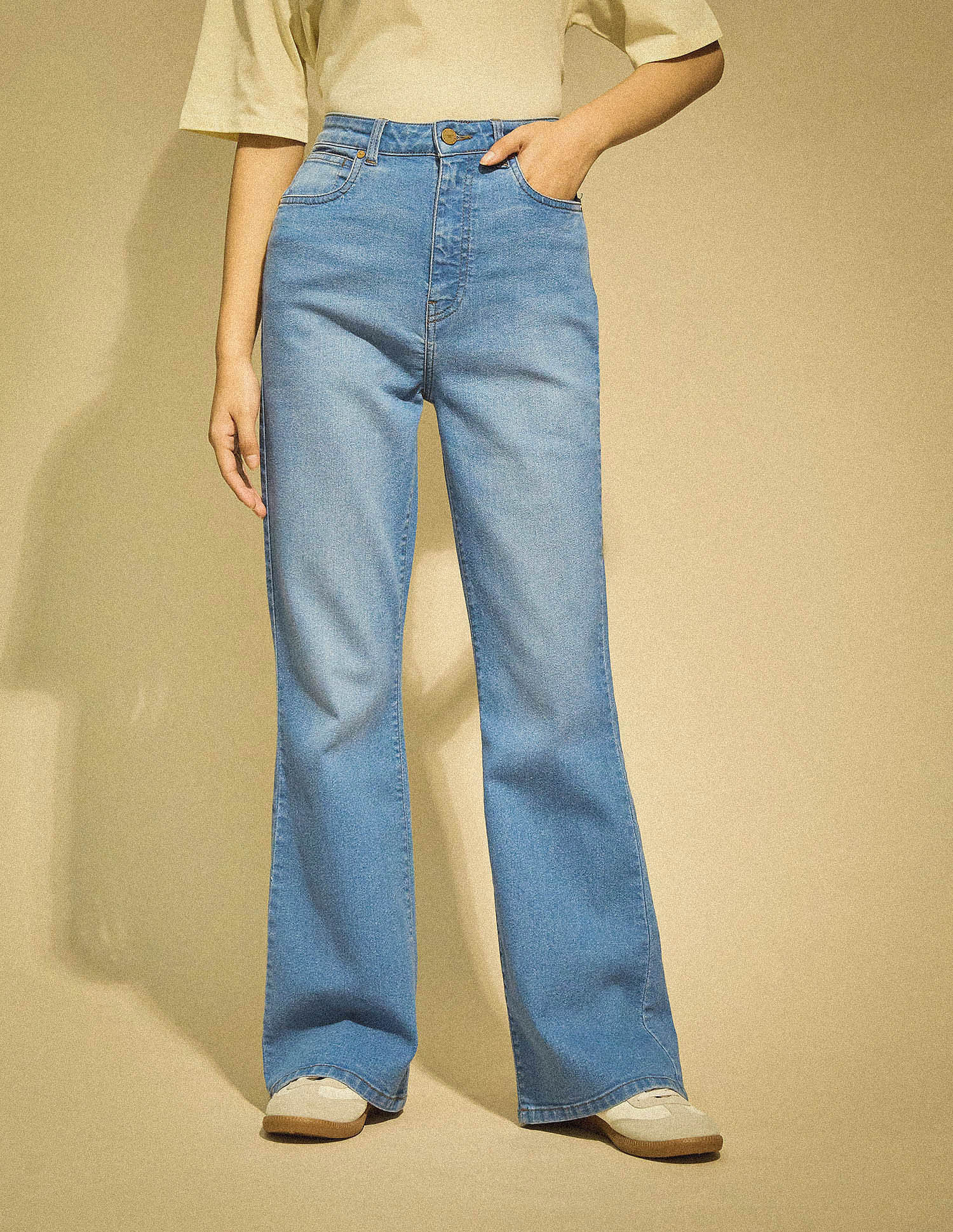 Flying Machine Women Ultra High Rise Flared Stretchable Jeans