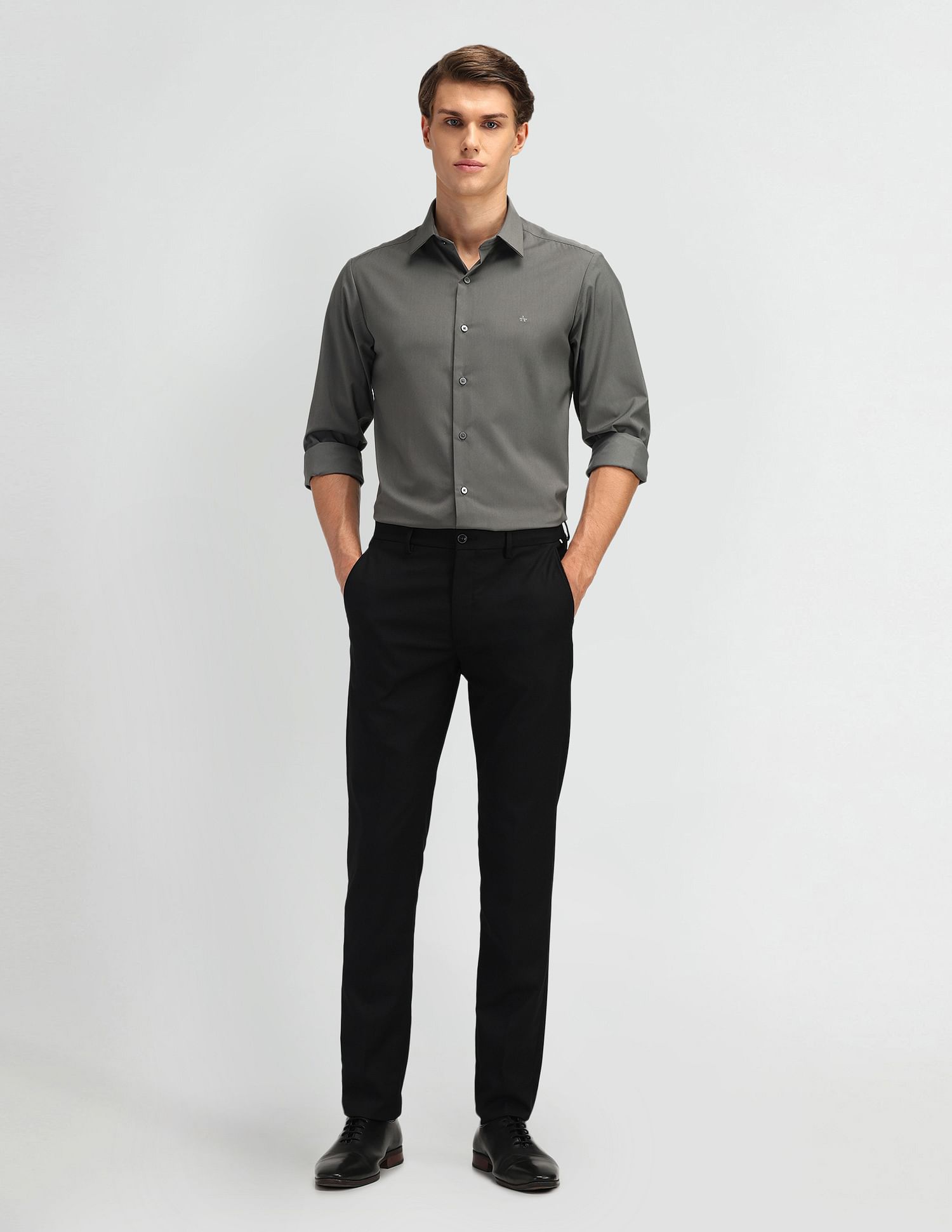 Arrow Newyork Slim Fit Mid Rise Trousers