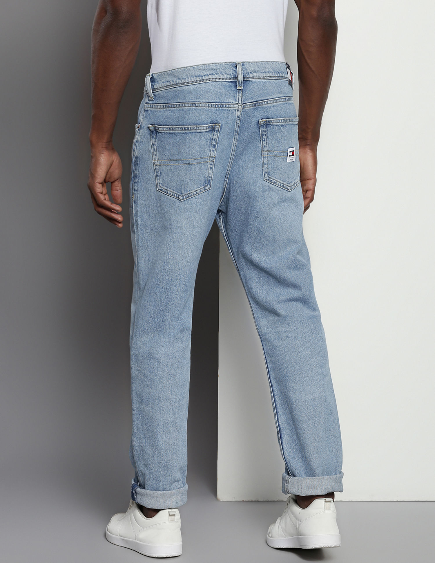 Tommy Hilfiger Ethan Relaxed Straight Fit Whiskered Jeans