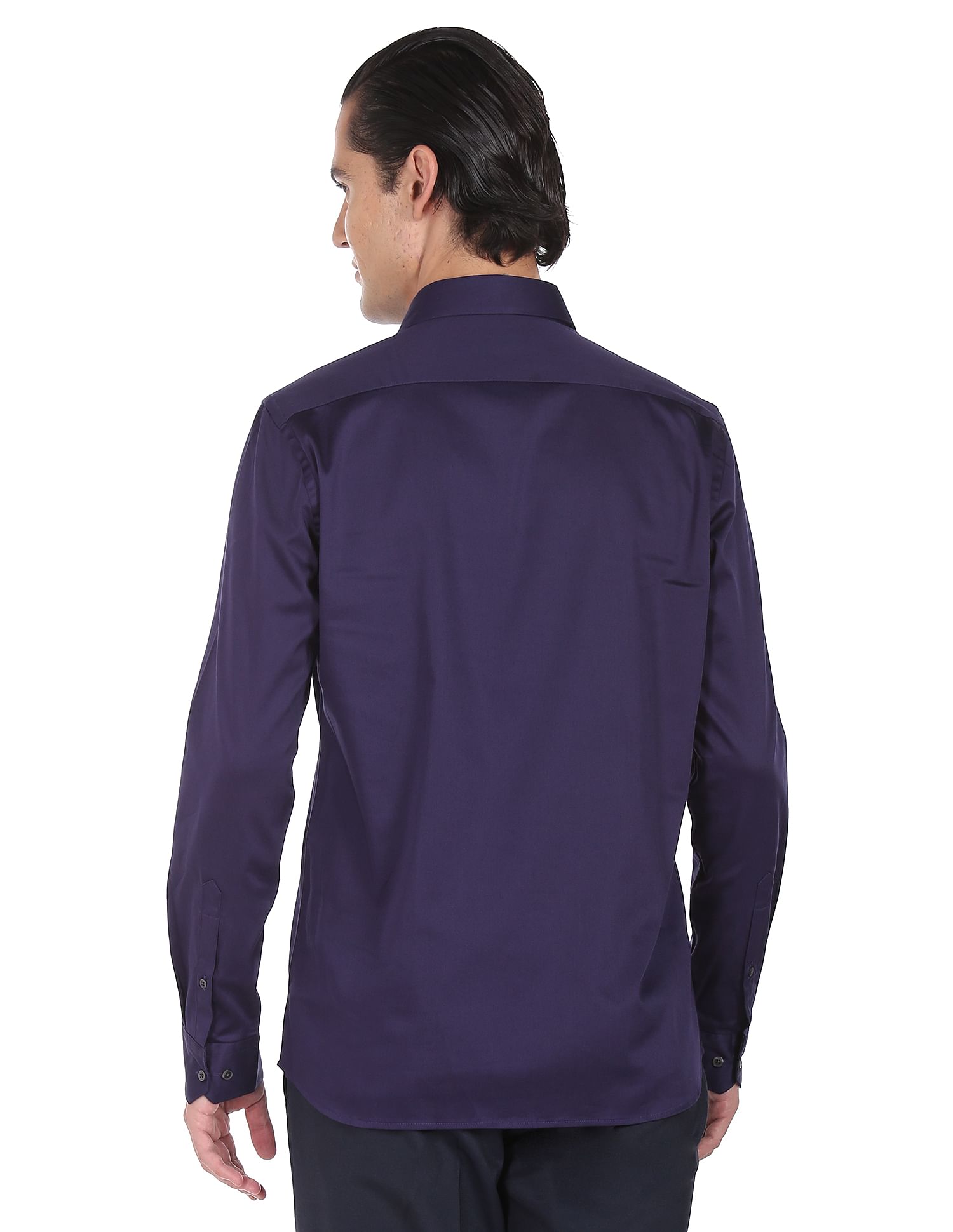 Arrow Manhattan Slim Fit Solid Shirt