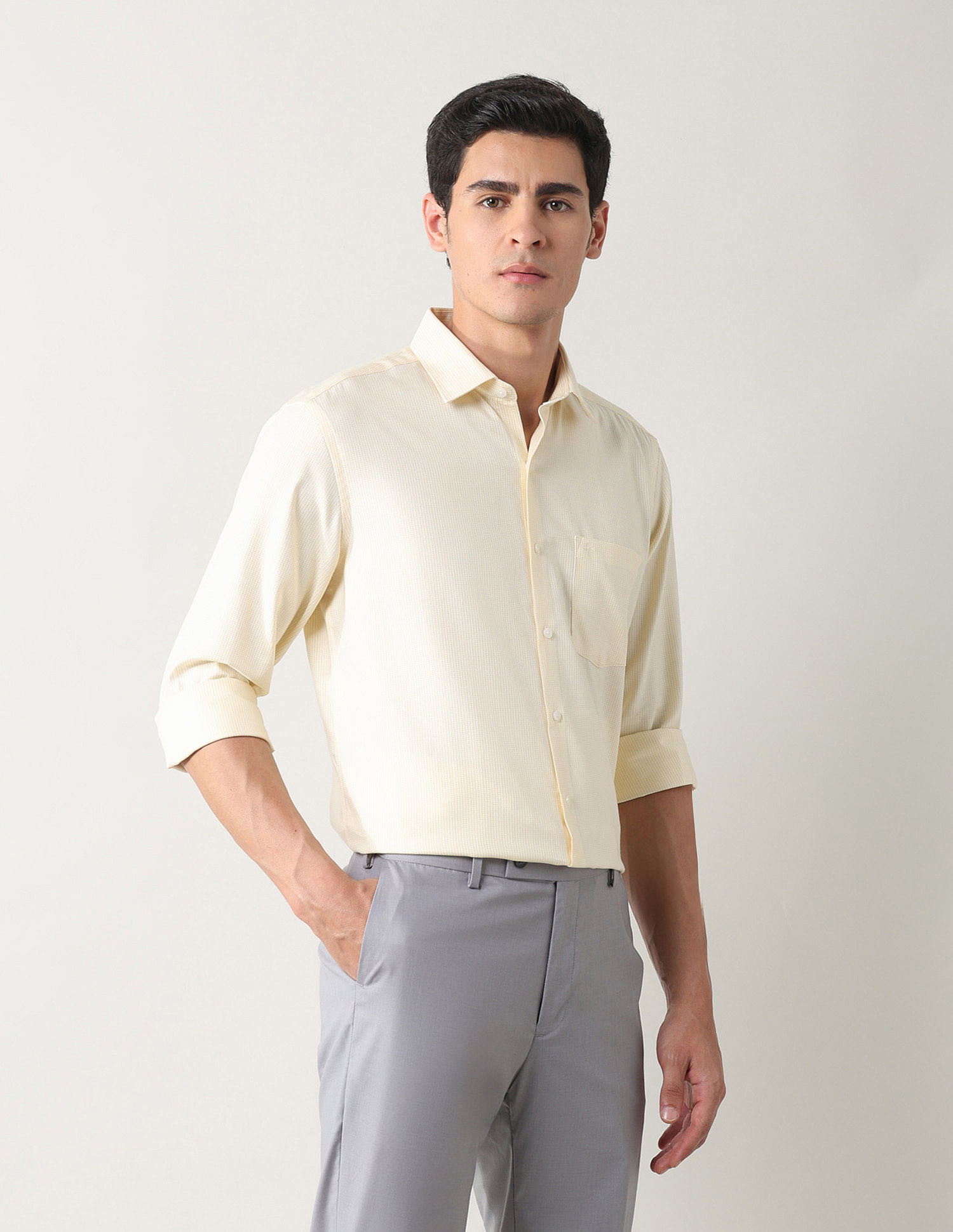 Arrow Manhattan Slim Fit Textured Shirt