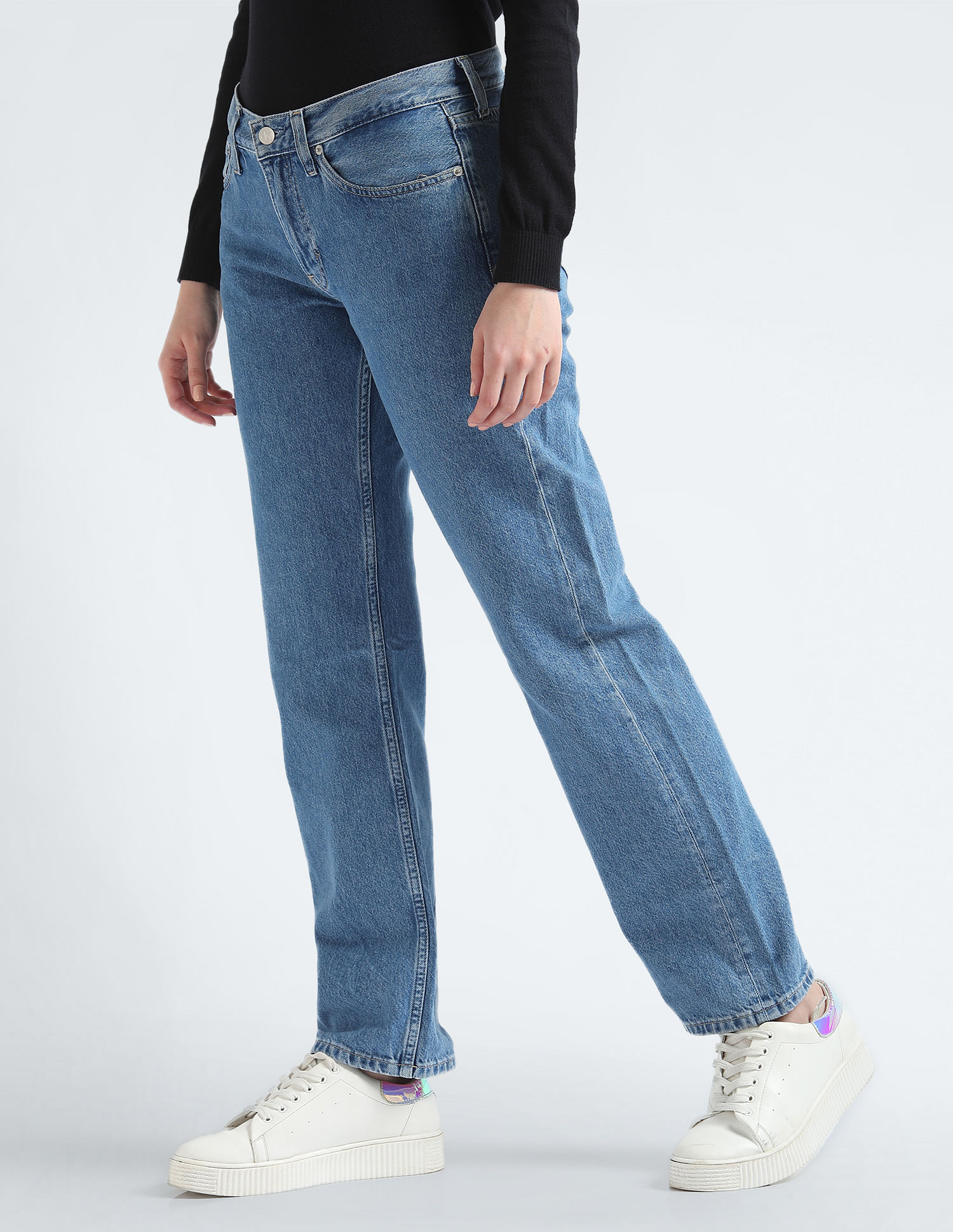 Calvin Klein Jeans Low Rise Rinsed Straight Jeans