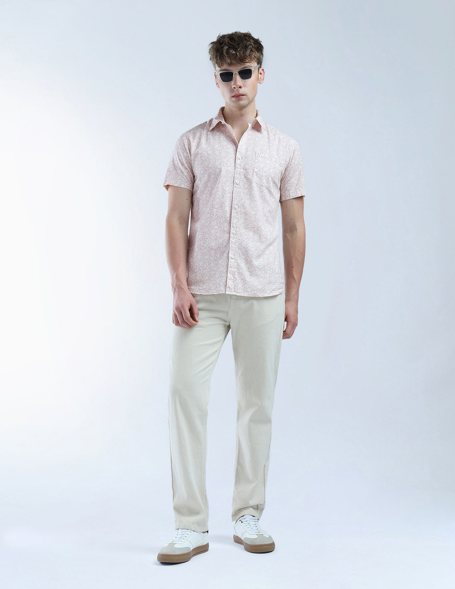 Flying Machine Slim Fit Floral Printed Essentials Shirt