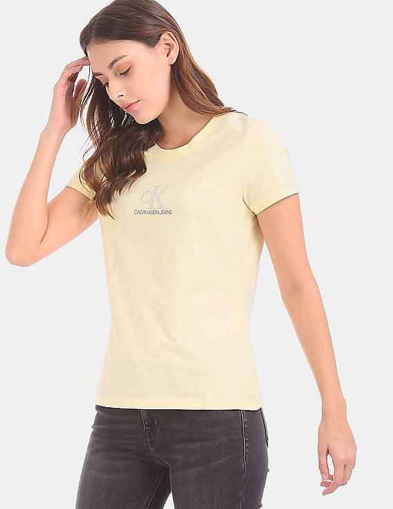 Buy Calvin Klein Women Women White Short Sleeve Logo T-Shirt - NNNOW.com