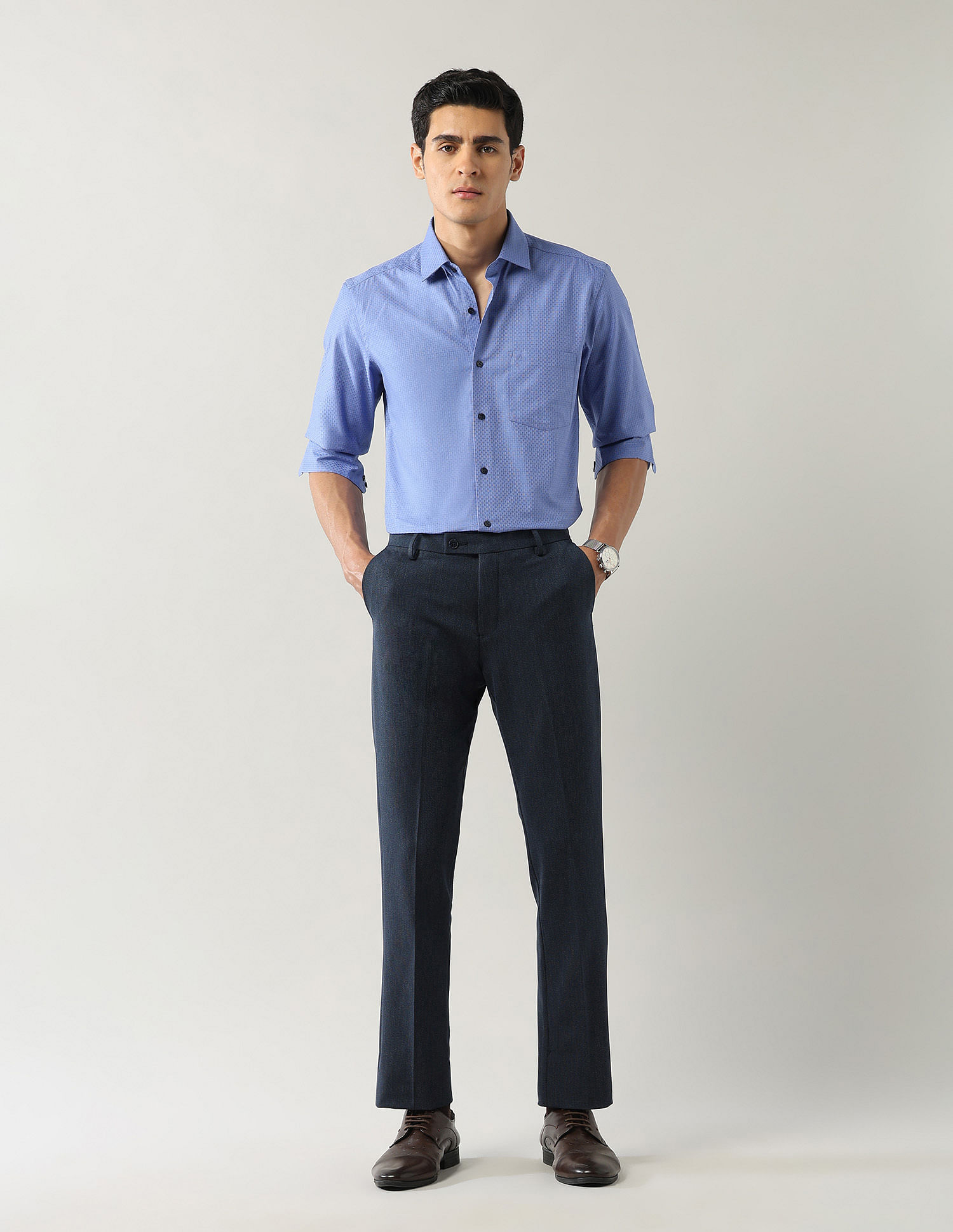 Arrow Textured Manhattan Slim Fit Shirt