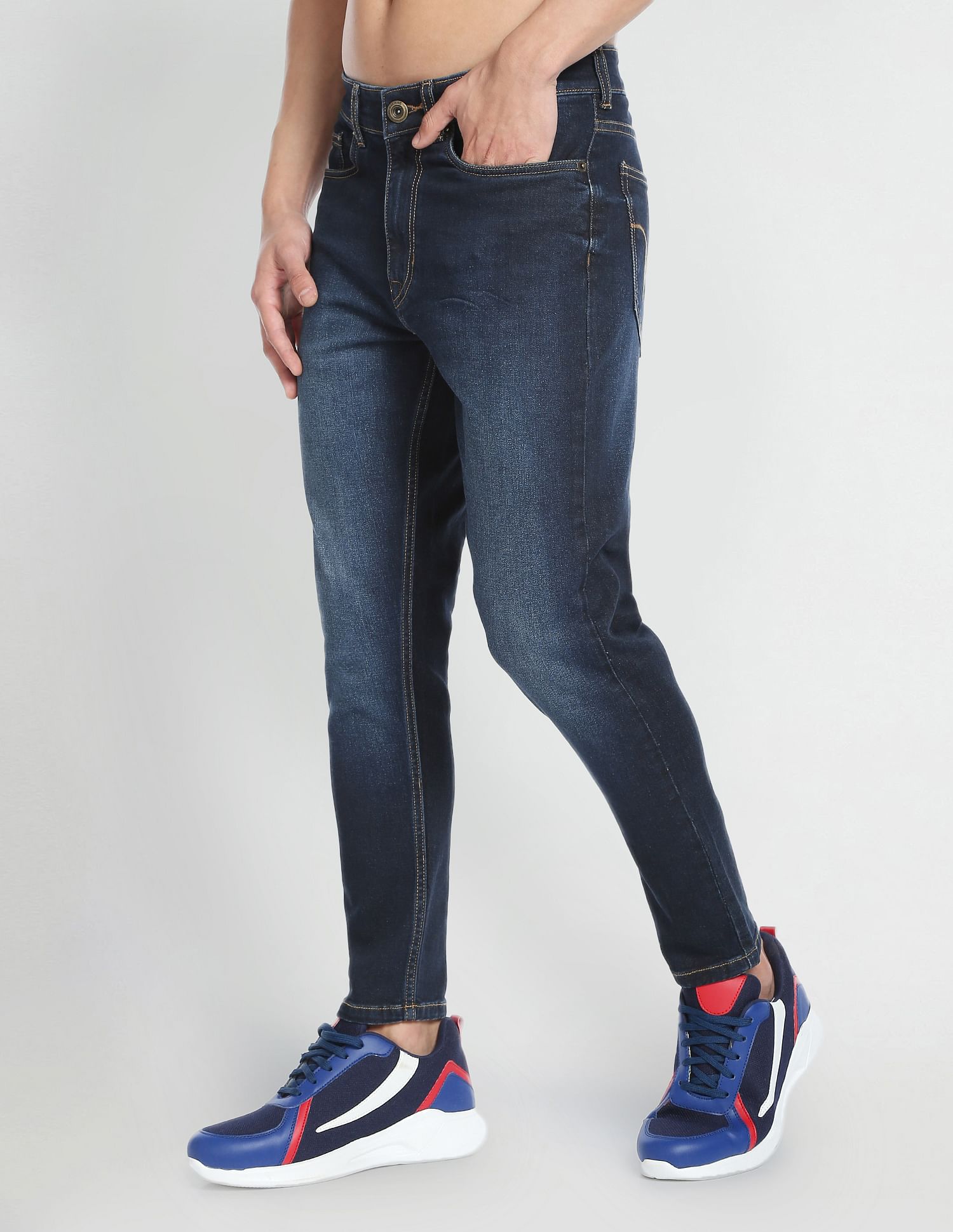 Flying Machine Mankle Relax Tapered Mid Rise Jeans
