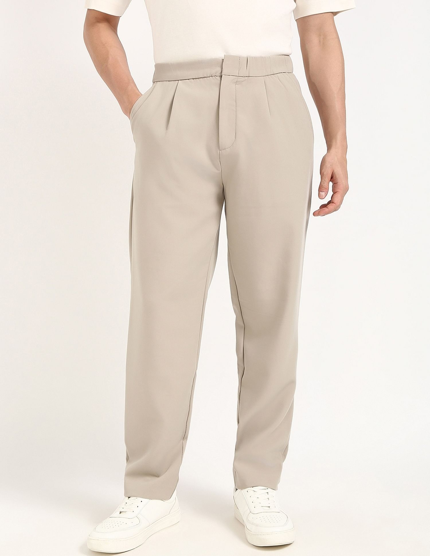 Calvin Klein Jeans Relaxed-Fit Solid Mid Rise Trouser