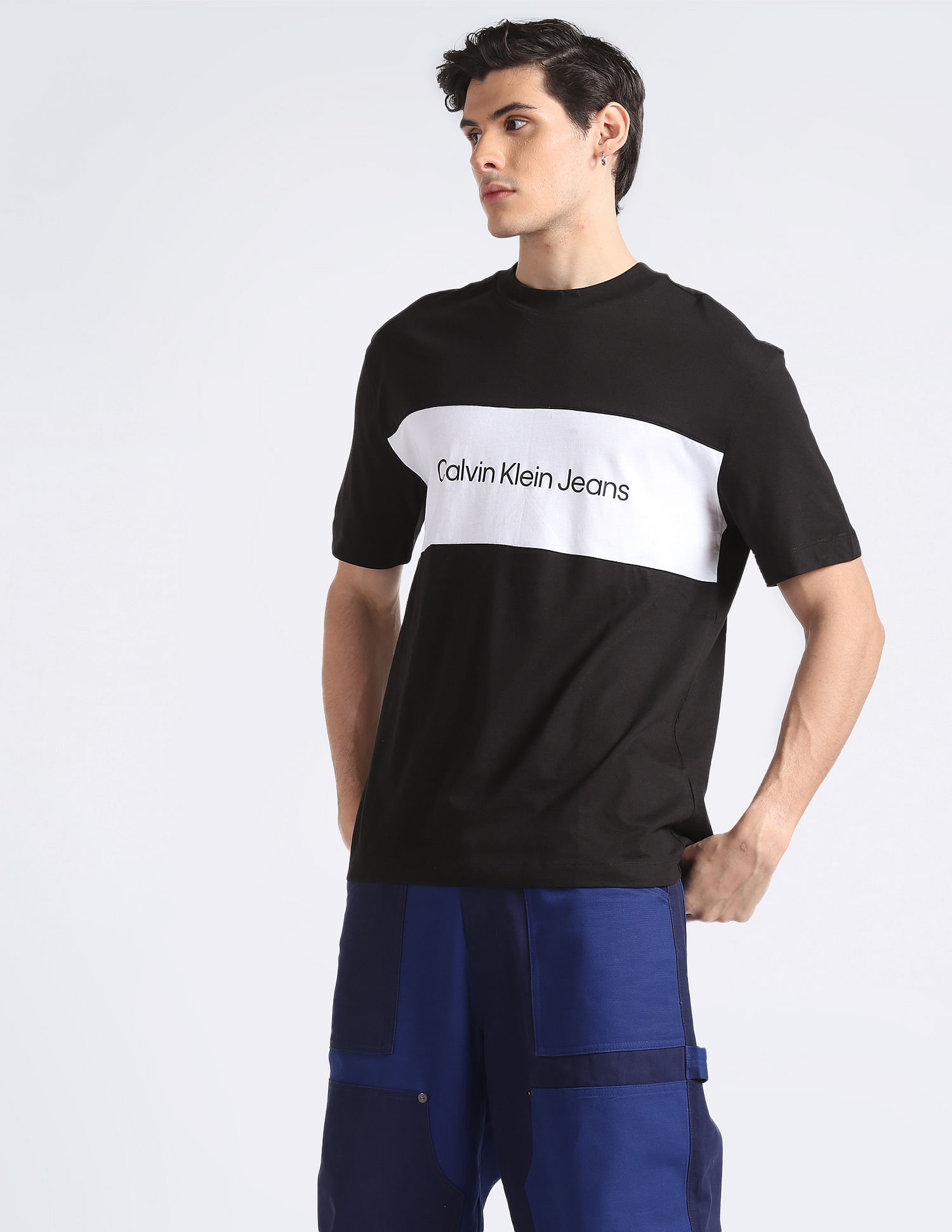 Buy Calvin Klein Transitional Cotton Colour Block T Shirt NNNOW