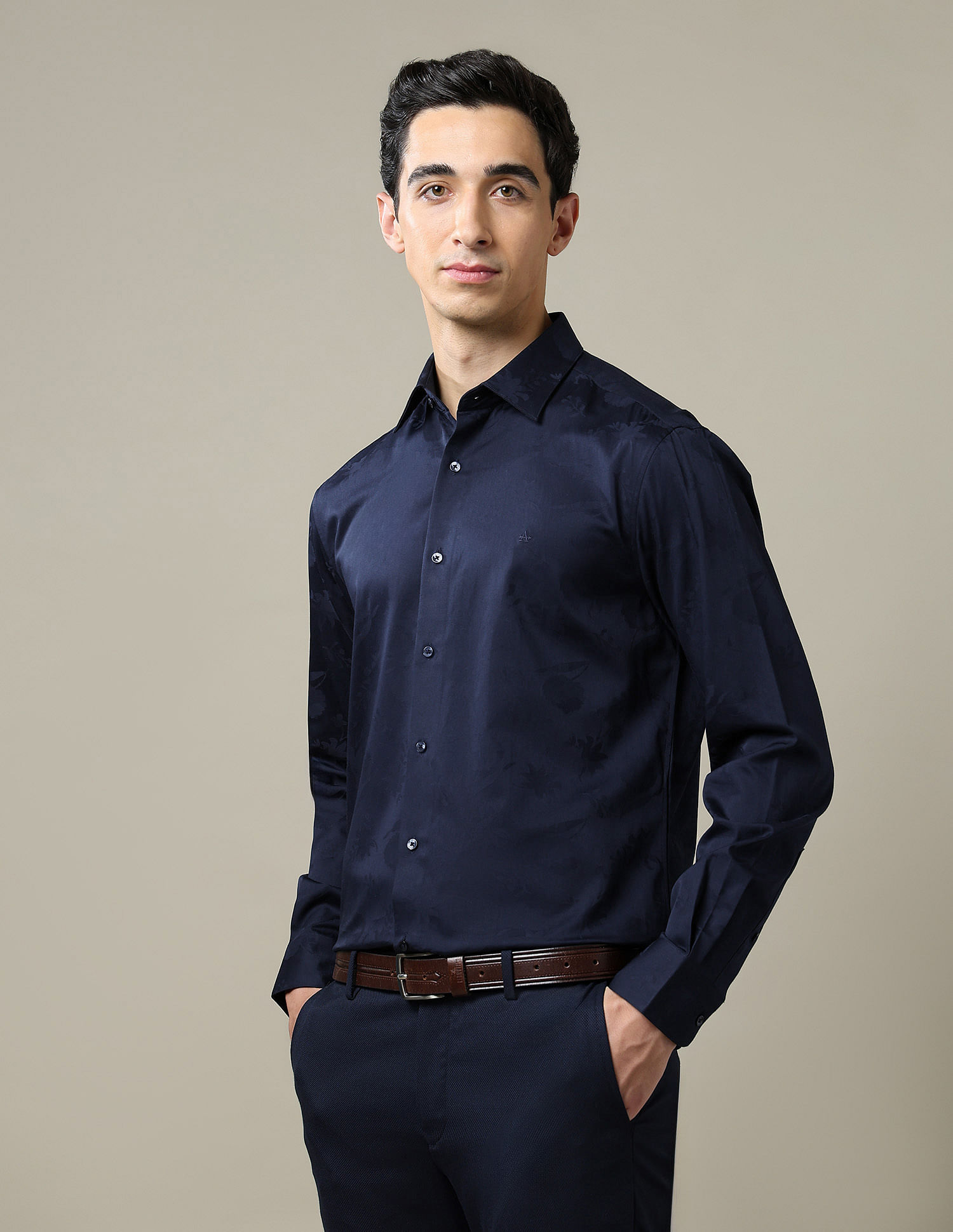 Arrow Pure Cotton Tailored Fit 1851 Shirt