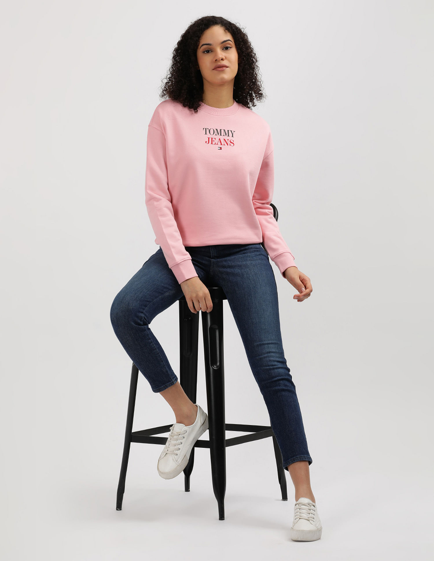 Tommy Hilfiger Boxy Essential Logo Sweatshirt