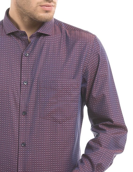 geoffrey beene fitted wrinkle free dress shirts Geoffrey Beene Men's Dress Shirt Fitted Sateen Solid at Amazon Men's  Clothing store