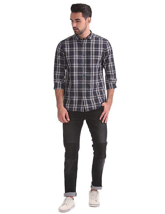 Buy Men Slim Fit Check Shirt online at 