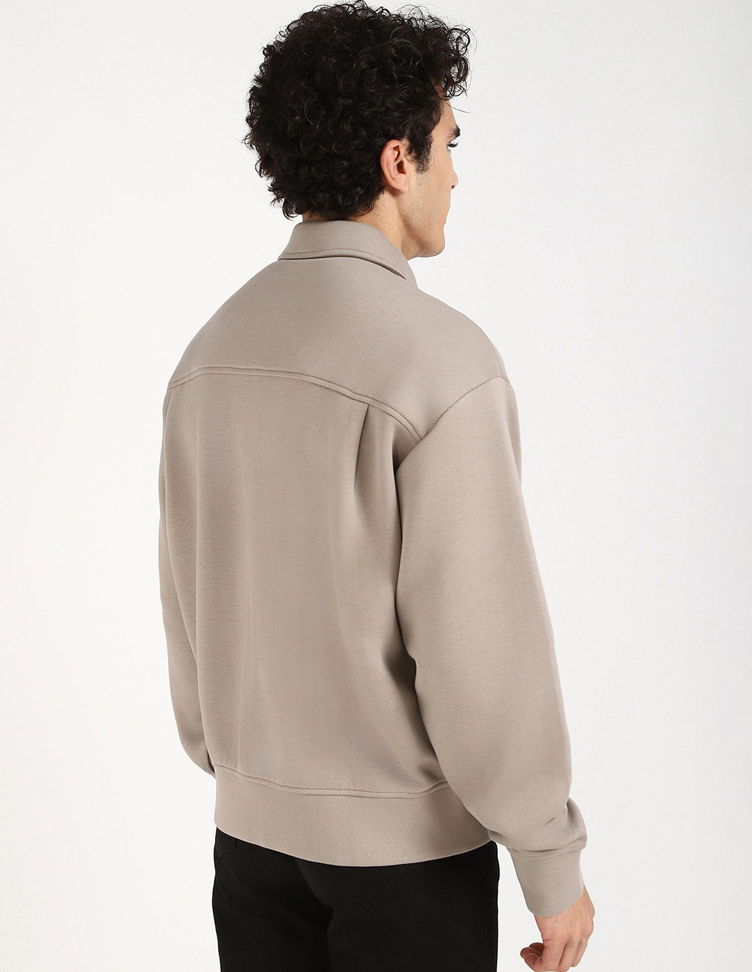 Calvin Klein Jeans Solid Relaxed-Fit Cotton Sweatshirt