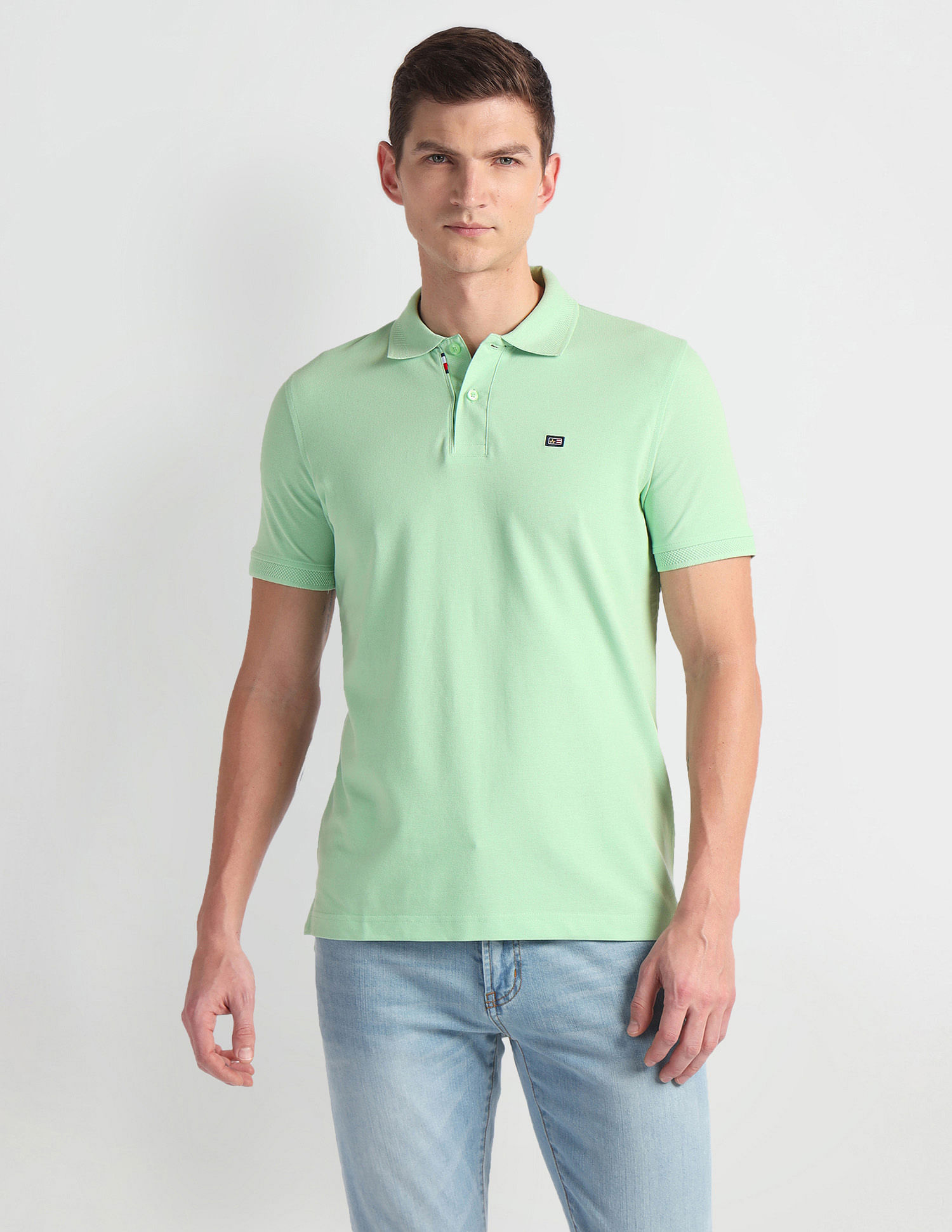 Arrow Sports Patterned Collar Solid Polo Shirt