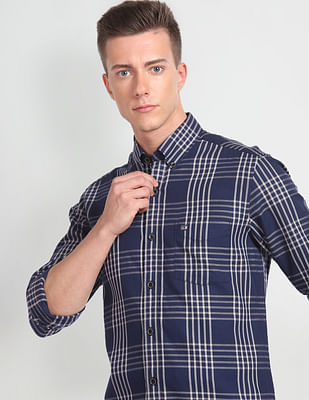 Arrow Sports Manhattan Slim Fit Cotton Casual Shirt