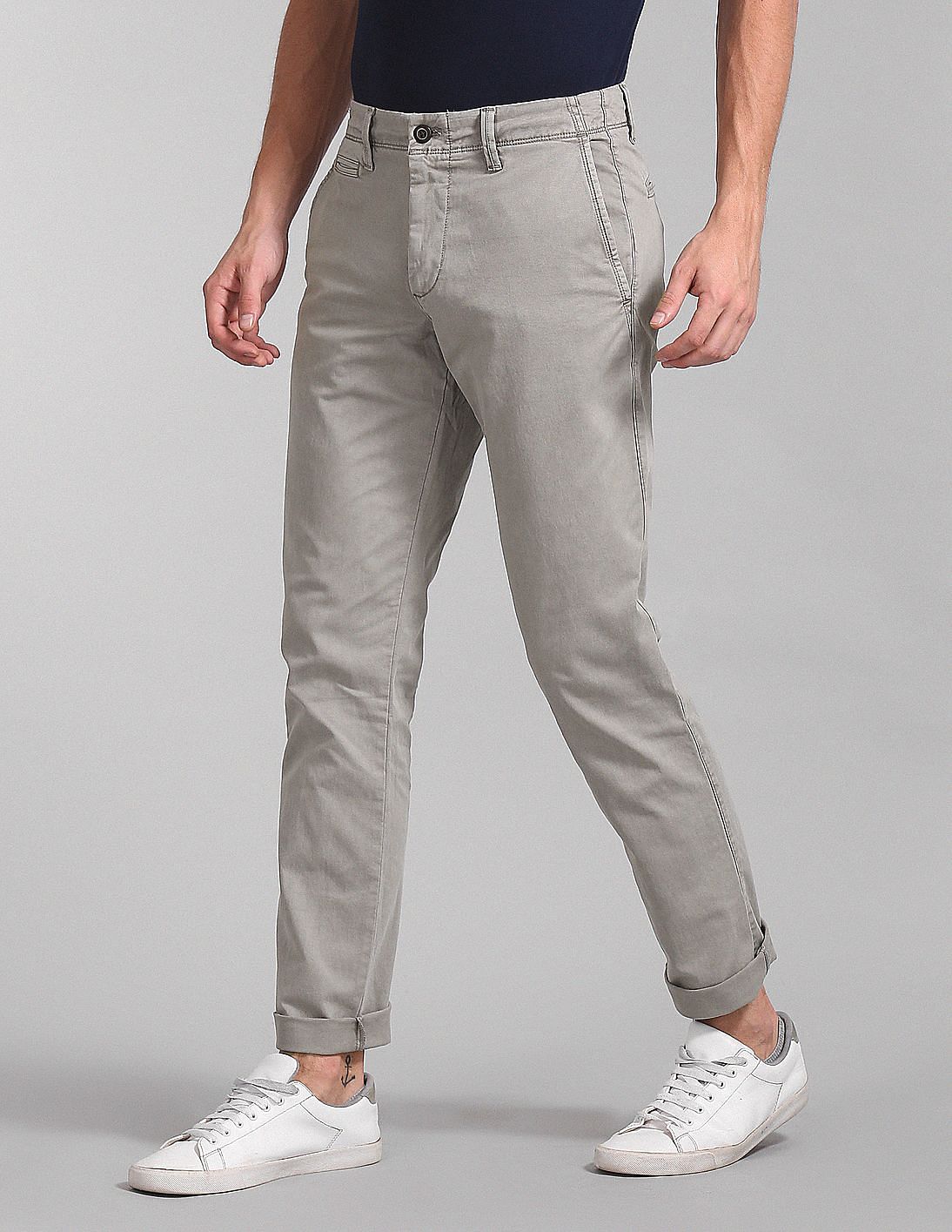 vintage khakis in skinny fit with gapflex